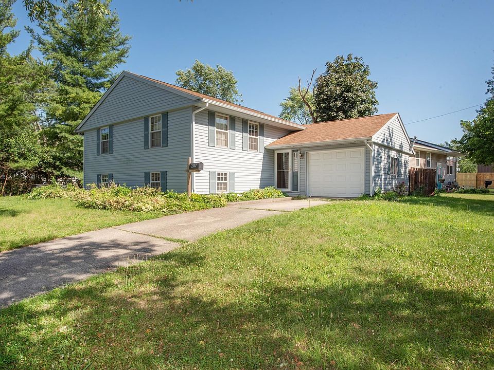 1st image of 2117 Hiawatha Ln