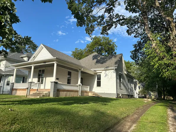 122 N Brunswick Ave, Marshall, MO 65340