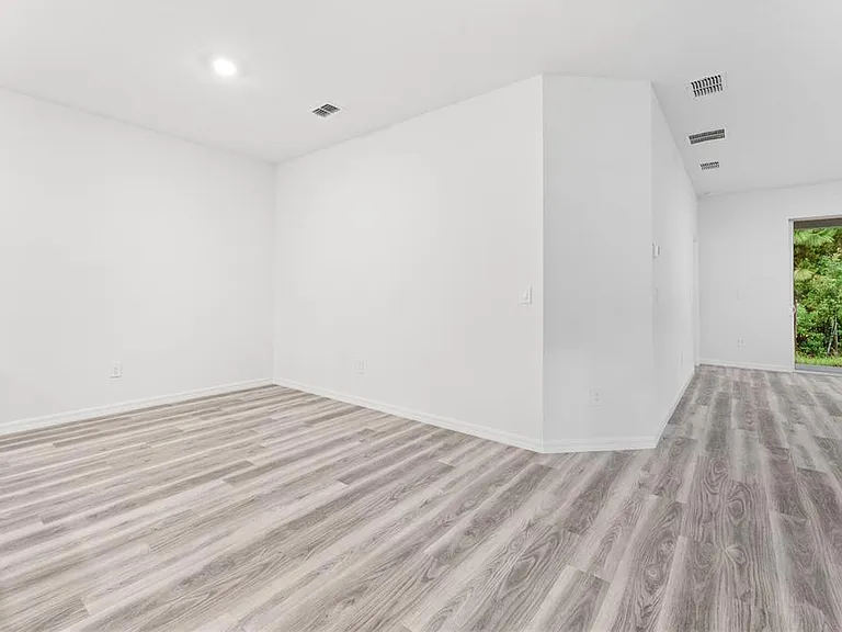 31351 Paper Birch St — Photo 15