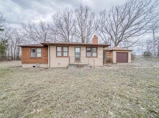 2403 Old Saint James Rd, Rolla, MO 65401