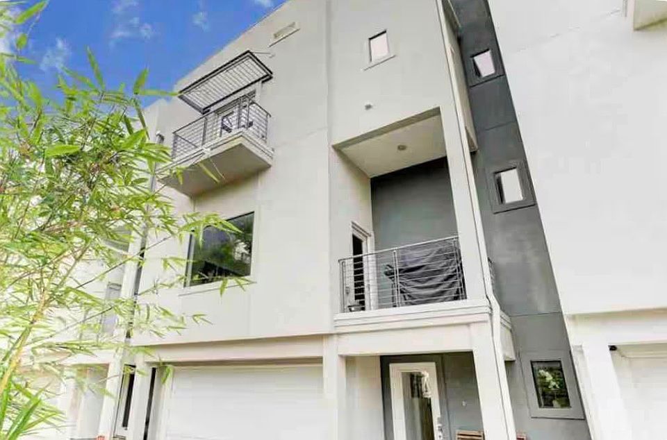 1st image of 1205 Summer St Unit B