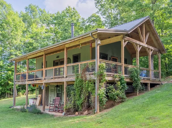 1345 Woods Gap Rd SE, Floyd, VA 24091