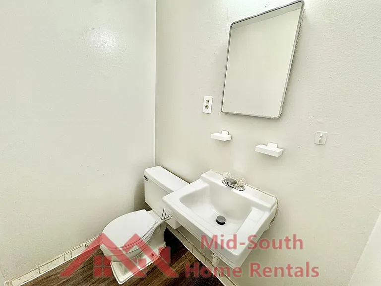 2168 Carnes Ave — Photo 8