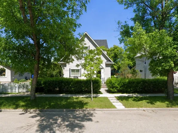 2214 S 22nd St, Nanton, AB T0L 1R0