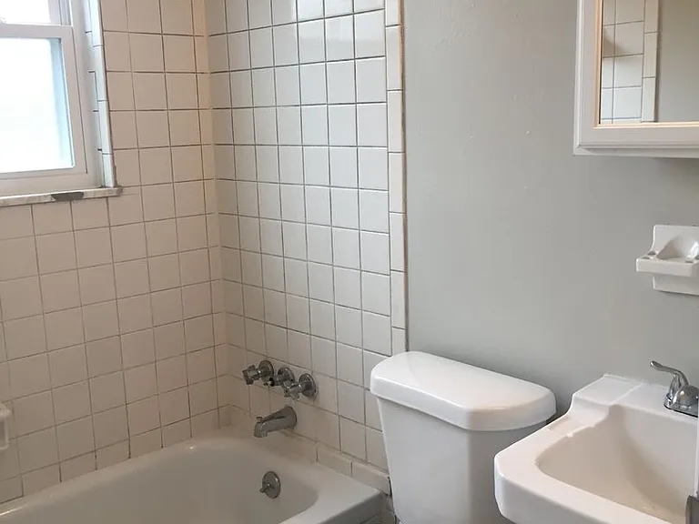 Clearwater Apartments — Photo 11