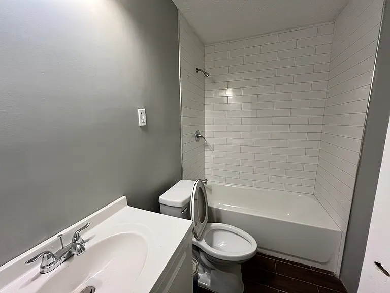 3203 Sunrise St — Photo 4