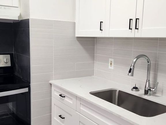 3rd image of 2707 E 19th Ave