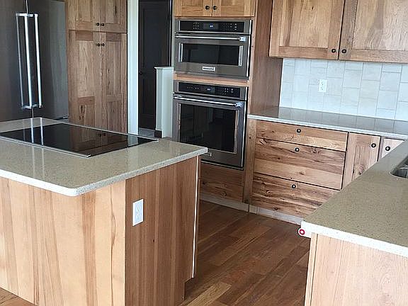 Cook top in island