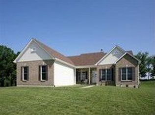 1223 Highland Circle Dr, Wentzville, MO 63385