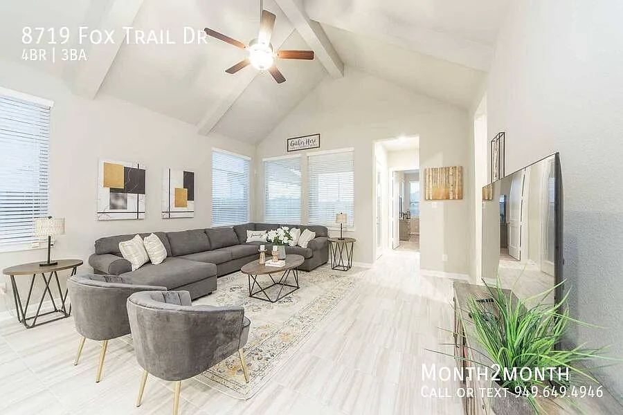 8719 Fox Trail Dr