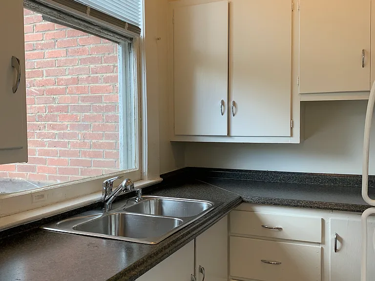 1225 Highland Ave #1 — Photo 9