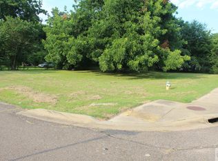 801 N Graham St, Hope, AR 71801