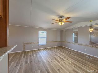 4057 Crest Dr, House Springs, MO 63051