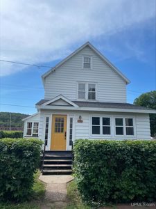 526 Bank St, Ishpeming, MI, 49849