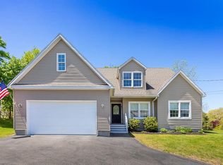 56 Dunster Ln, Winchester, MA 01890