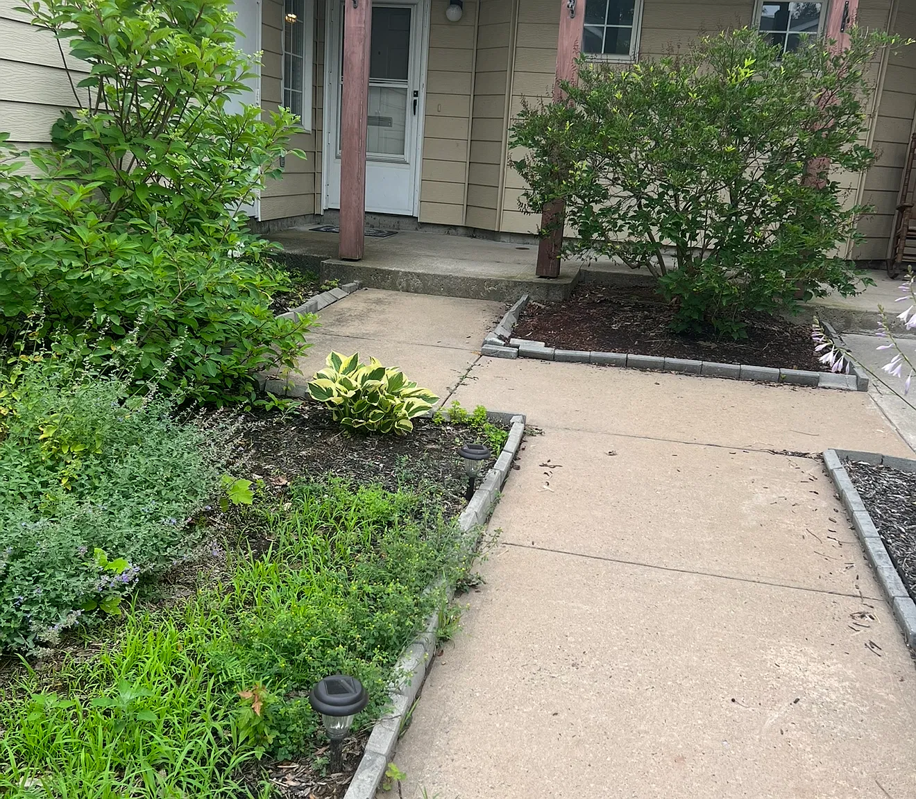 3 bed, 1409 sqft, $2,400 — Photo 2