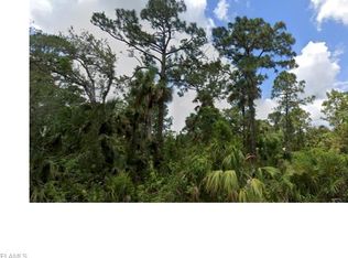 6003 N Moss Cir, Labelle, FL 33935