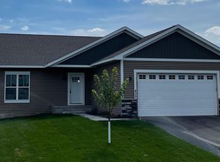 409 Bluebird Dr NW, Isanti, MN 55040