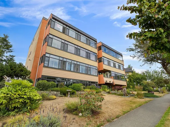 660 Battery St #401, Victoria, BC V8V 1E5