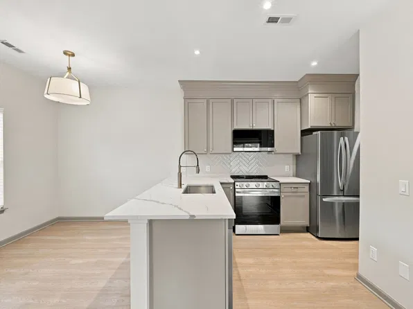 Coventry Apartments