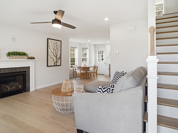3rd image of 16 Ambrose Way #16