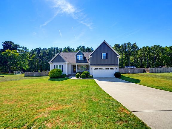 3rd image of 939 Weatherby Ln