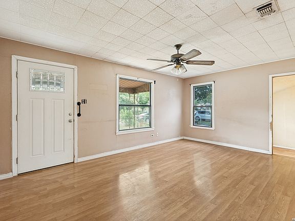 5th image of 607 WRIGHT AVE
