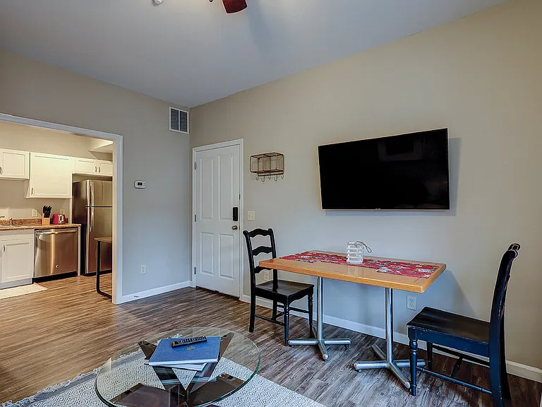 36 Promenade St #201 — Photo 8