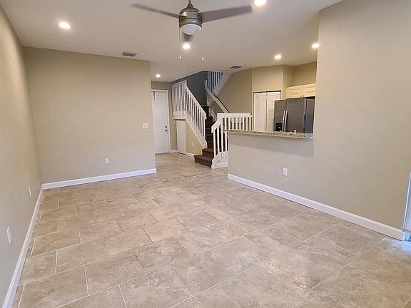 5th image of 1952 Flamingo Place