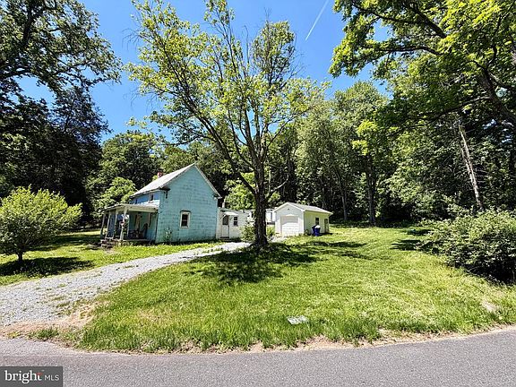 3rd image of 10121 Putman Rd
