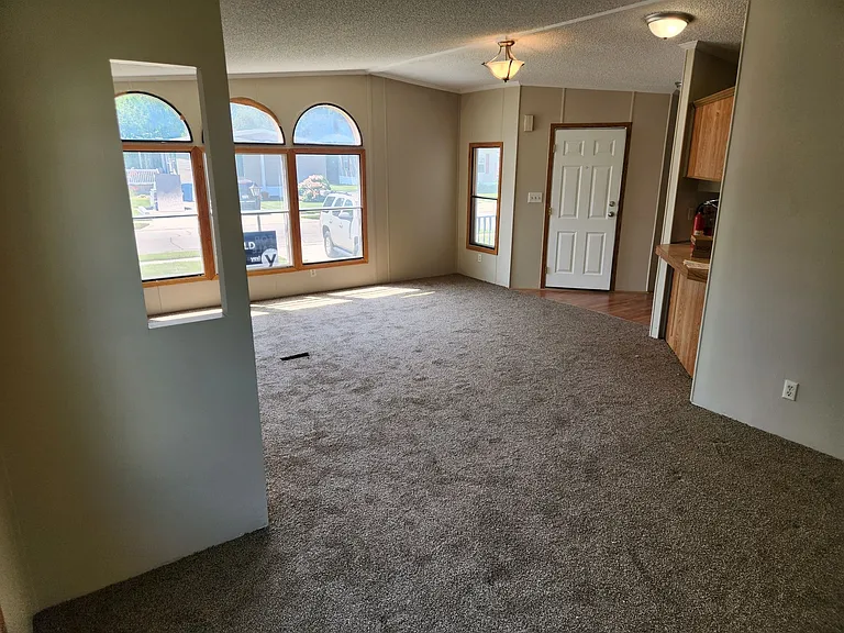 Belle Villa Lake — Photo 41