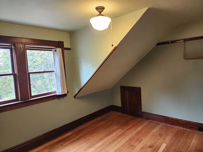 West bedroom. Full Size mattress available, bring your own frame if you want it.