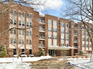 2025 Sherman Ave APT 204, Evanston, IL 60201