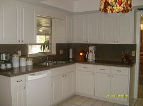4th image of 1172 Bay Dr E
