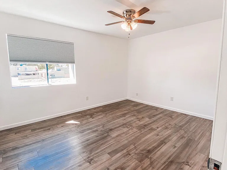 4431 Plaza Vis #D — Photo 26