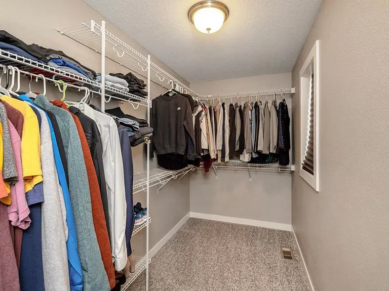 223 Pin Oak Ct — Photo 12