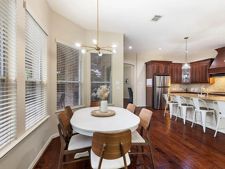 19 Driftdale Pl — Photo 25