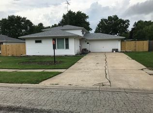 38 Hilltop Dr, Bourbonnais, IL