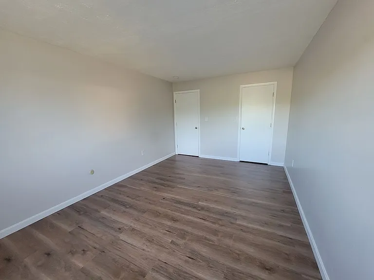 81 Fisherville Rd — Photo 19