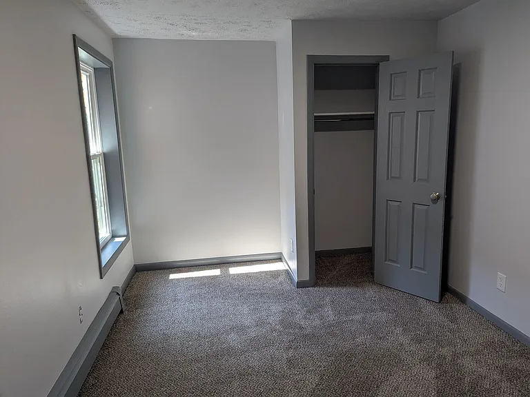250 Locust St — Photo 24