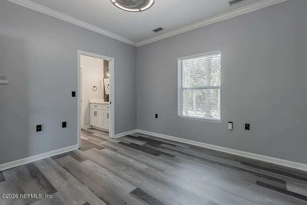 7 bed, 5.0 bath, 3825 sqft, $6,500 — Photo 2