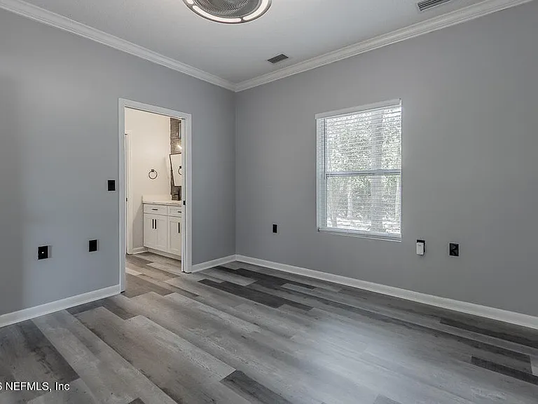 1770 Victoria Chase Ct — Photo 2