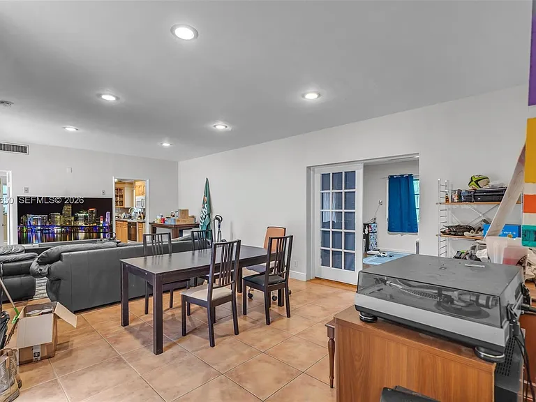 1439 Miller Rd — Photo 3
