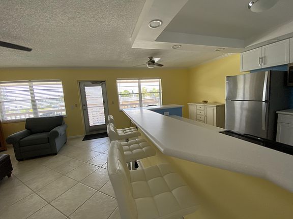 4th image of 38 Somerset B