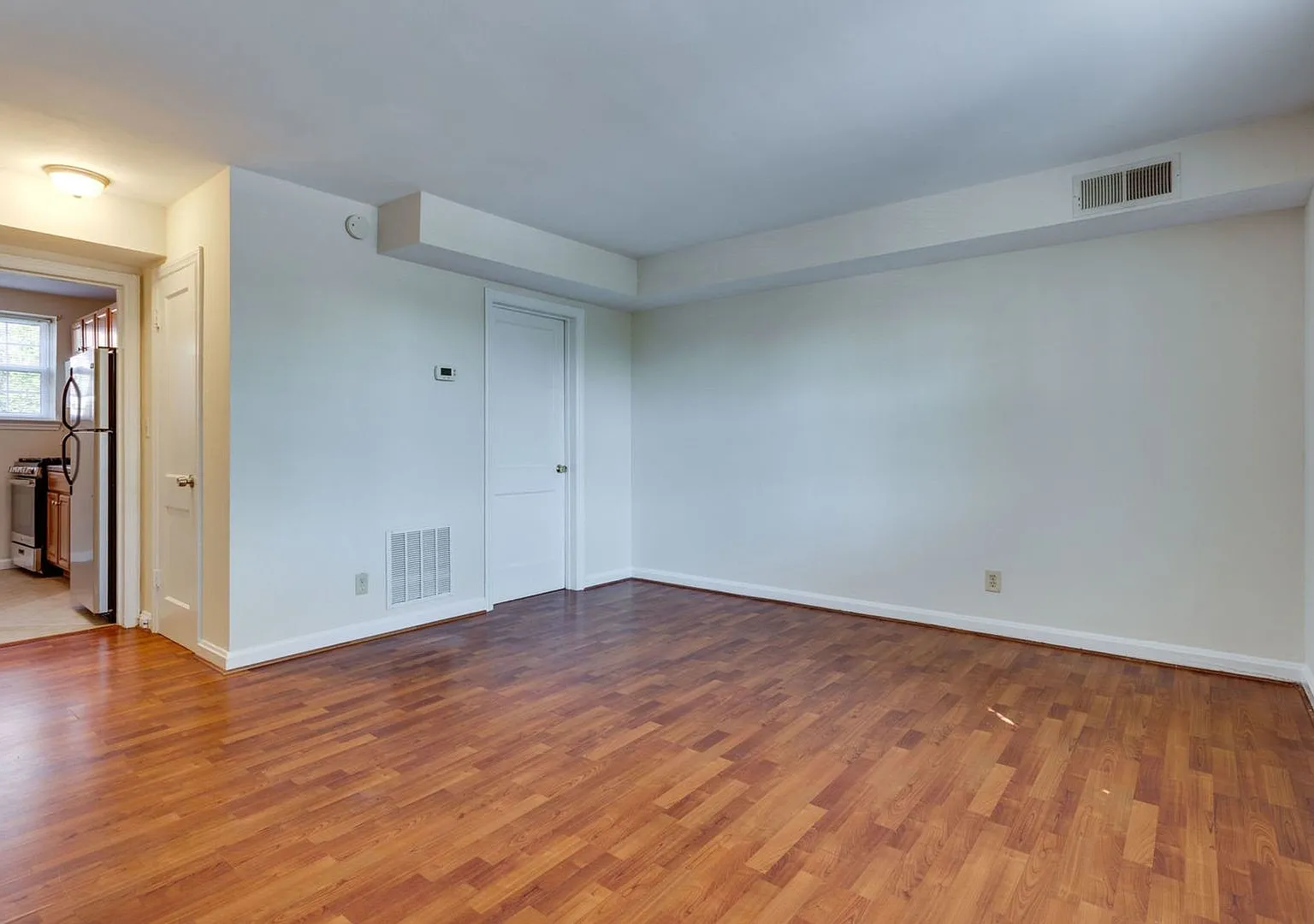 Mason Arms Apartments — Photo 1