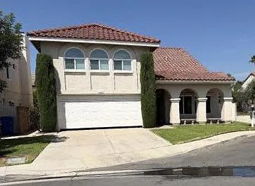 2221 Hibiscus Ave