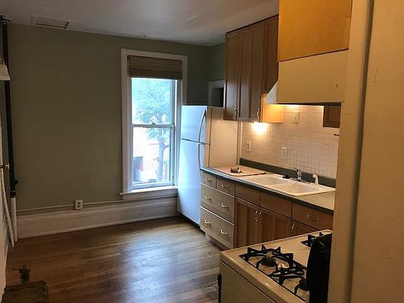 4th image of 1066 N Pennsylvania St #5