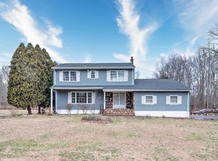 723 Perrineville Rd, Millstone Township, NJ 08535