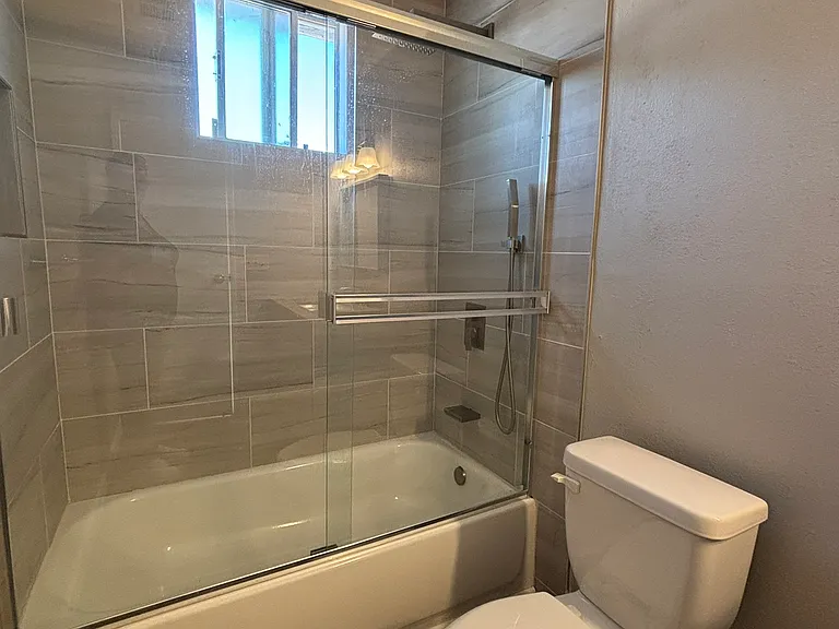 2932 Preece St #B — Photo 17