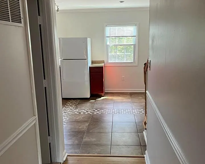14363 Berkshire Dr — Photo 5